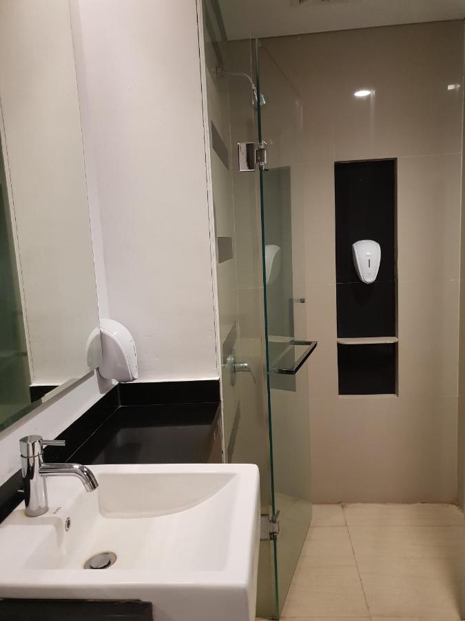 Novena Hotel Bandung Лембанг Экстерьер фото